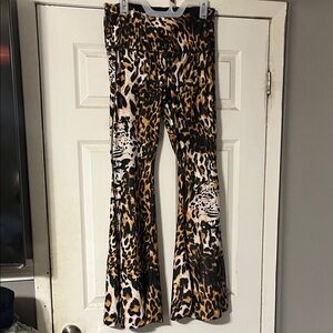 Leopard Print Flared Leggings